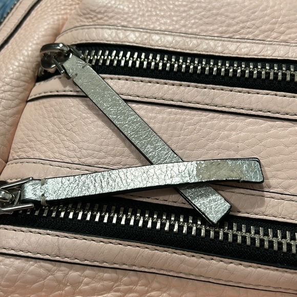 Pink grained leather Marc Jacobs mini crossbody bag with silver-tone hardware - Picture 5 of 16